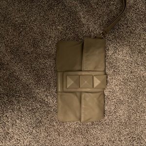 Tan clutch great condition